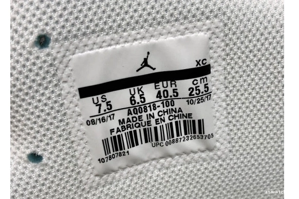 1 100  White Retro High AQ0818 Jordan O-W Air AQ0818-100 1027